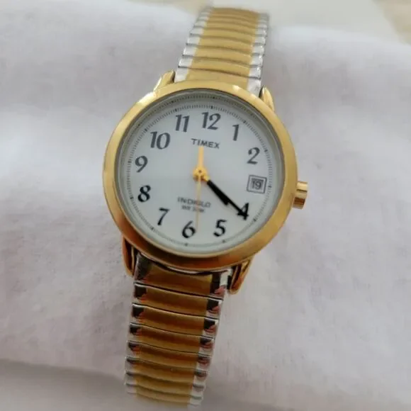 TIMEX Vintage Watch - Picture 1 of 6